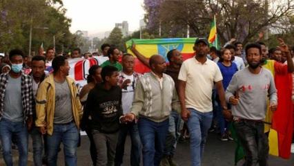Tigraylılar, Etiyopya'nın başkentinde TPLF'yi protesto etti