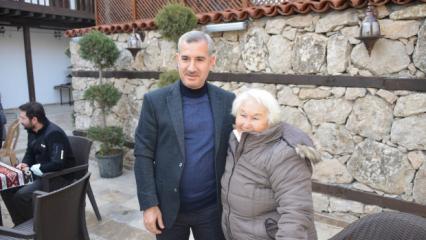 Başkan Çınar, sinema sanatçılarını Tarihi Yeşilyurt Konaklarında ağırladı 