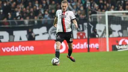 Beşiktaş'ta Serdar Saat&ccedil;ı'dan alkışlanacak hareket