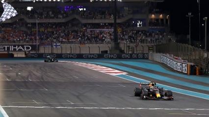 Formula 1'de şampiyon Max Verstappen!