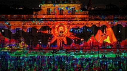 Fransa'da muhteşem festival: Sokaklar rengarenk ışıklarla süslendi