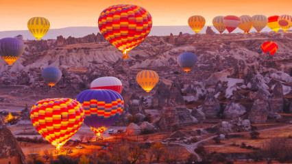 Kapadokya'da balon turlarına rüzgar engeli
