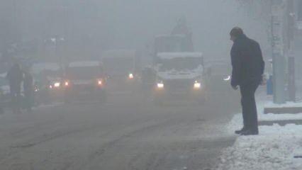 Kars’ta etkili olan sis sürücülere zor anlar yaşattı!