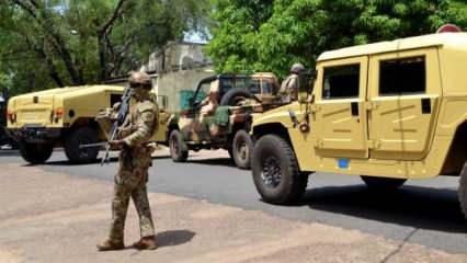 Mali'de askeri aracın mayına çarpması sonucu 7 BM askeri hayatını kaybetti