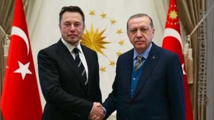 Cumhurbaşkanı Erdoğan, Elon Musk’a NFT hediye etti!