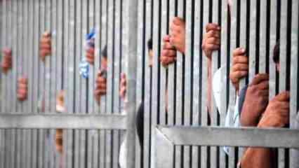 Tayland'da yüzlerce mahkum Kovid-19 yüzünden hastaneyi yaktı