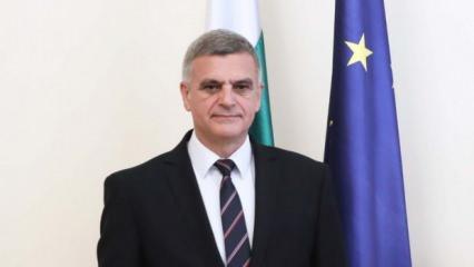 Bulgaristan Savunma Bakanı, &uuml;lkesinde daha fazla NATO askerine karşı &ccedil;ıktı