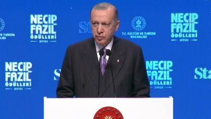 Cumhurbaşkanı Erdoğan: Bu ödüller zorbalara karşı açılmış bir bayraktır