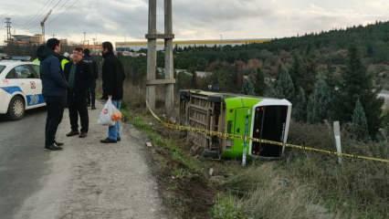 Kocaeli'de halk otobüsü devrildi: Yaralılar var