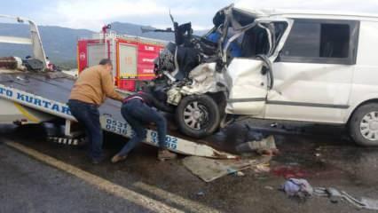 Aydın’da zincirleme kaza! TIR, minibüs ve otomobile çarptı