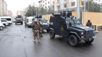 Diyarbakır'da polis merkezine pompalı tüfekle girerek 2 el ateş açan kişi tutuklandı