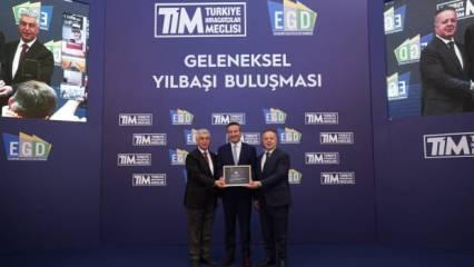 Mert Dorman'a 'Yılın Başarılı İş İnsanı' &ouml;d&uuml;l&uuml;