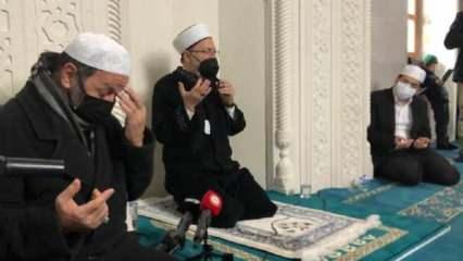 Diyanet İşleri Başkanı Ali Erbaş, Kars'ta sabah namazında hatim duası