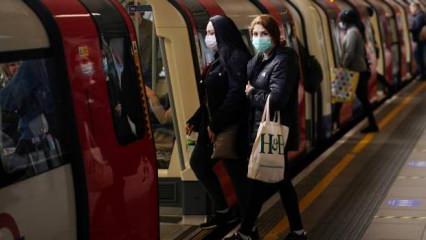 Londra metrosunda maske takmayan 823 yolcuya para cezası