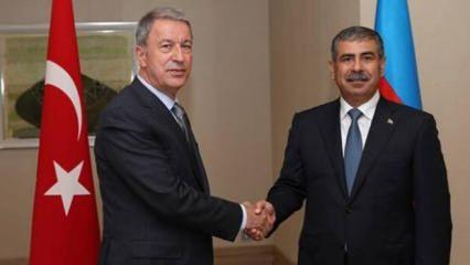 Milli Savunma Bakanı Akar, Azerbaycanlı mevkidaışyla görüştü