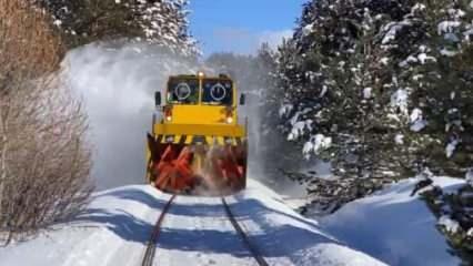 13 bin 22 kilometrelik demir yolunda 'kar' alarmı