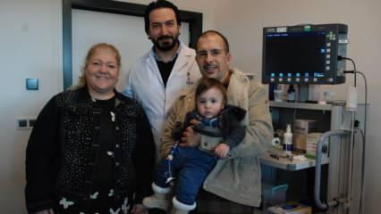 İzmir'de Ata bebek kulağı kıvrık doğdu, evde yapılan tedaviyle sağlığına kavuştu