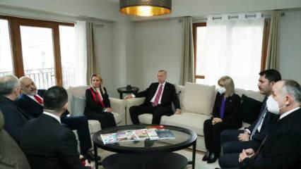 Cumhurbaşkanı Erdoğan, Arnavutluk'taki örnek daireleri gezdi	