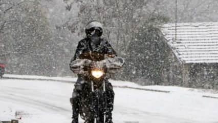 İstanbul'da kar yağışı nedeniyle motosiklet ve elektrikli scooter kullanılmayacak