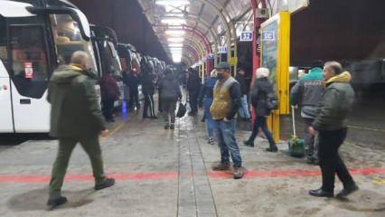 Bursa Şehirlerarası Otobüs Terminali İstanbul yolcuları ile doldu