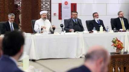 Diyanet İşleri Başkanı Erbaş, Diyanet-İlahiyat-MEB İstişare Heyeti Toplantısı'na katıldı