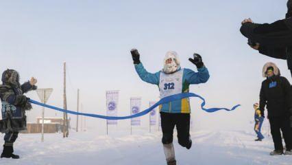 'Dünyanın en soğuk köyü' Oymyakon’da -53 derecede 42 kilometre koştular
