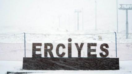 Erciyes'te kar kalınlığı 1.50 metreye ulaştı