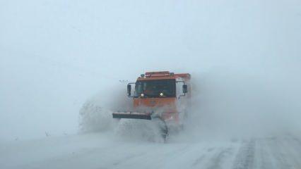 Erzincan’da ulaşıma kar engeli! 294 köy yolu kapandı