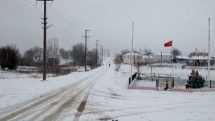 Kar bu sefer de Balkanlardan geldi: Edirne'nin sınır köyleri beyaza büründü!