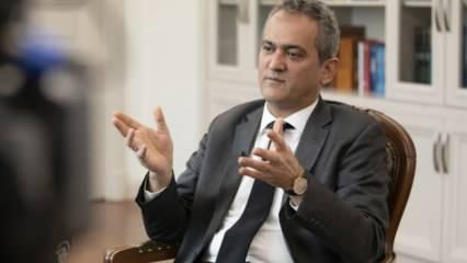 Bakan Özer, Venezuela'nın Ankara Büyükelçisi Reyes'i kabul etti