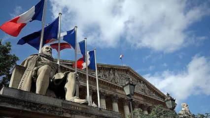Fransız Akademisi ülkedeki "İngilizce istilasından" endişeli