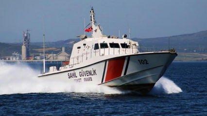 İzmir'de tekneyle yurt dışına kaçmaya çalışan FETÖ'cüler yakalandı