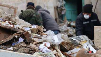 Nevşehir’de bir evden 15 araba çöp çıkartıldı