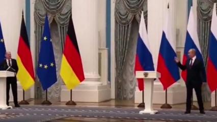 Putin, Macron'a yaptığını Almanya Başbakanı Scholz'a da yaptı
