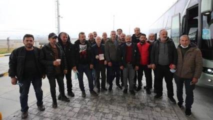 Yunanistan'da yangın çıkan feribottaki Türk vatandaşları İstanbul’a getirildi