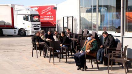 Belarus'a gitmek için yola çıkan TIR şoförleri Kapıkule'de bekliyor