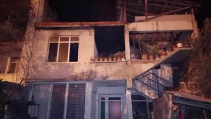 Osmaneli'de 2 katlı evde yangın