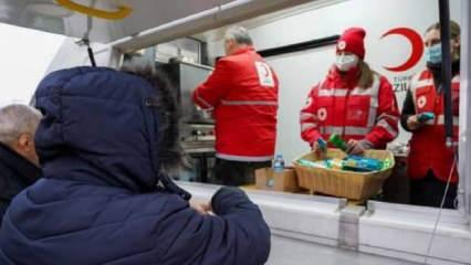 Kızılay’dan Ukrayna'ya insani yardım malzemesi desteği