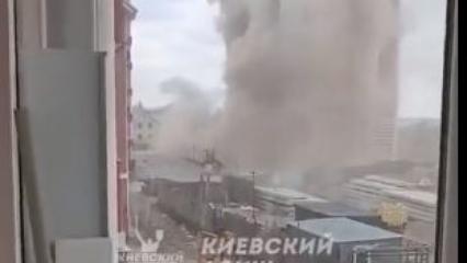 Rusya, Ukrayna'da sivillerin yaşadığı siteyi bombaladı