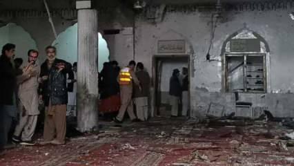 Son Dakika: Pakistan Peşaver kentinde bombalı saldırı: 56 kişi hayatını kaybetti