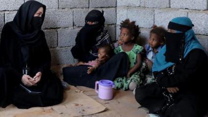 Angelina Jolie Yemen'deki bir sığınmacı kampını ziyaret etti