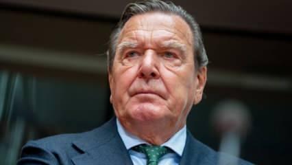 Gerhard Schröder’in onursal üyeliği iptal edildi