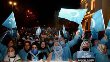 İstanbul'da Doğu Türkistanlı kadınlar için "Mavi Yürüyüş" eylemi