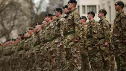 Emre itaat etmediler: İngiliz ordusunda Ukrayna çatlağı