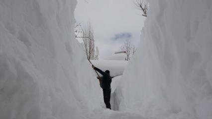 Bitlis’te bu sene kar kalınlığı 9 metreyi yaklaştı