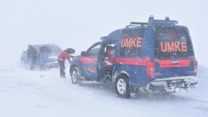 Kars-Iğdır kara yolunda tipi: Mahsur kalan 18 kişi kurtarıldı
