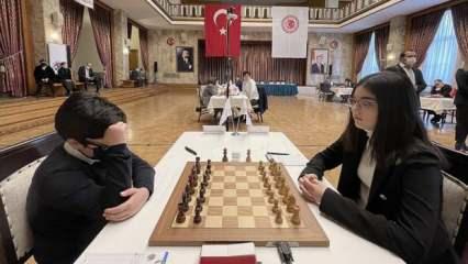 "TBMM 23 Nisan Çocuk ve Gençlik Buluşmaları Satranç Turnuvası"nın üçüncü etabı tamamlandı