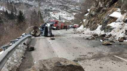 Trabzon'da üzerine kayanın düştüğü kamyonetteki 4 kişinin cenazesi defnedildi