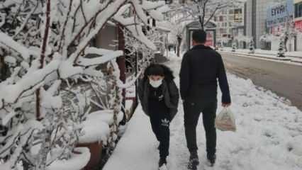 Van'da 325 yerleşim yerinin yolu kardan kapalı