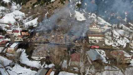 Kastamonu’da bir köy kül oldu: 7 ev, 7 ahır, 12 hayvan, 1 traktör ve 1 cami yandı